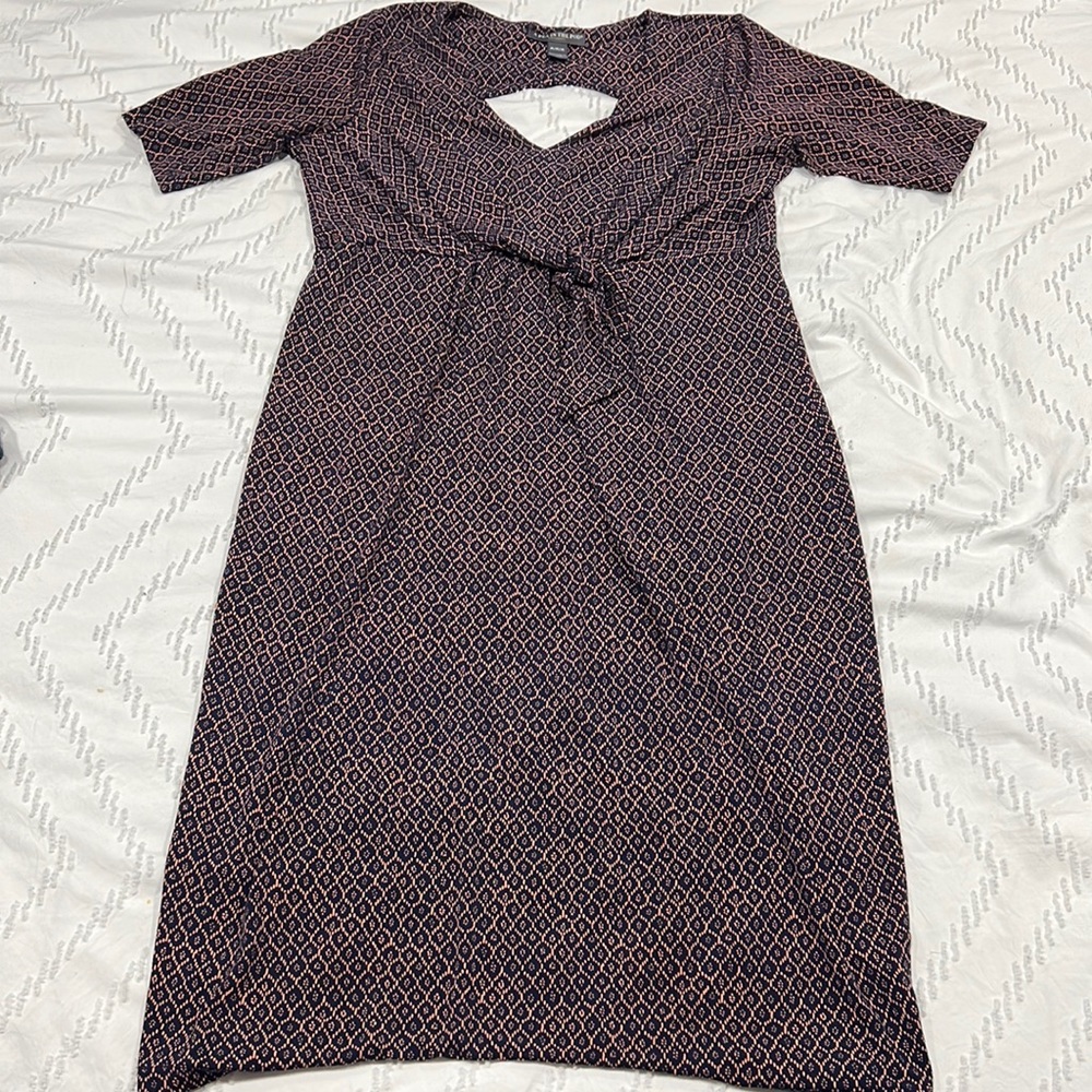 A Pea In The Pod Maternity front knit dress